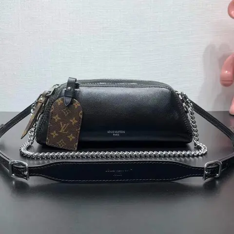 루이비통 루이비통 2025 M14544 포쉐트 바이브 숄더백 명품 - 명품하우스