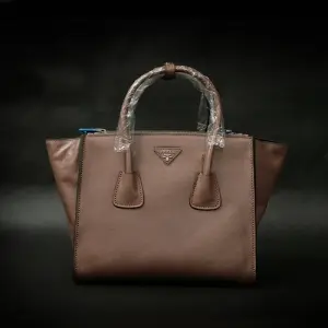 프라다 프라다 소녀시대 티파니가방(송아지가죽) BN2619 명품 - 명품하우스