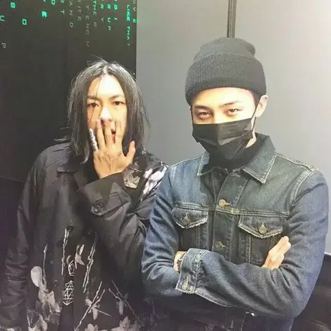 입생로랑 생로랑 청자켓 GD, 승리 착용 명품 - 명품하우스