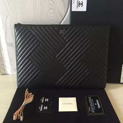 샤넬 샤넬 쉐브론 스티치 플랫 클러치백 명품 - 명품하우스