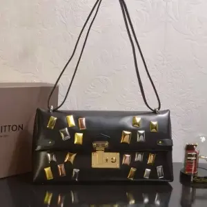 루이비통 루이비통 Sac Triangle M 50852 명품 - 명품하우스