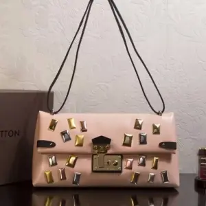 루이비통 루이비통 Sac Triangle M 50851 명품 - 명품하우스