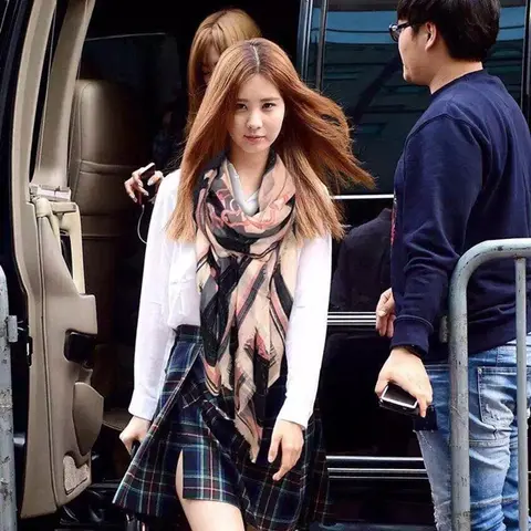 루이비통 루이비통 케시미어 머플러 서현착용 명품 - 명품하우스
