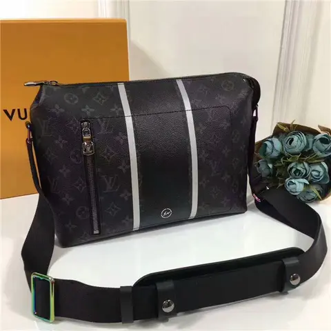 루이비통 Apollo Post Bag M43410 명품 - 명품하우스
