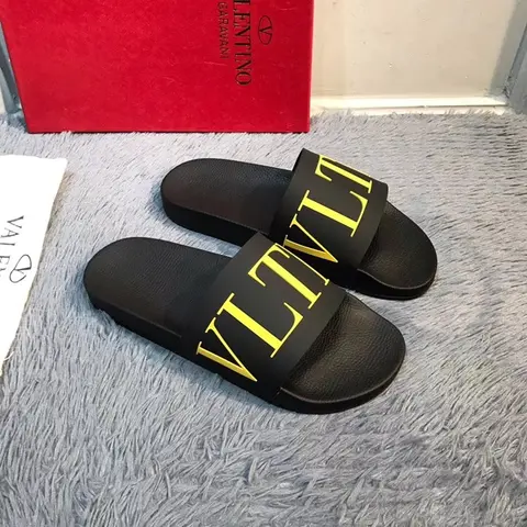 발렌티노 발렌티노 남녀공용 레터링 로고 슬리퍼 19050334 명품 - 명품하우스
