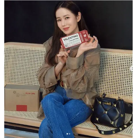 발렌티노 발렌티노 로만스터드 체인 숄더백 21011930 명품 - 명품하우스