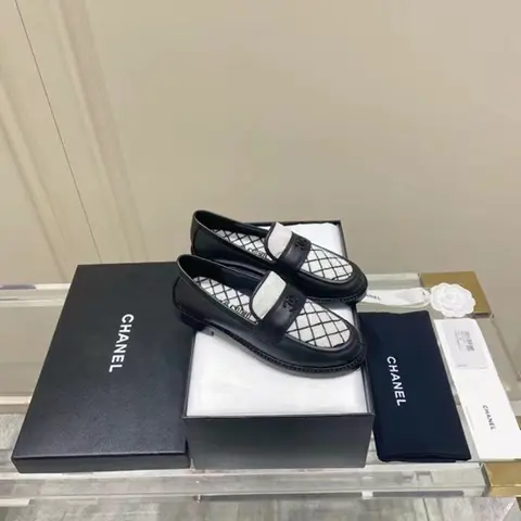 샤넬 샤넬 로고 램스킨 로퍼 21082138 명품 - 명품하우스