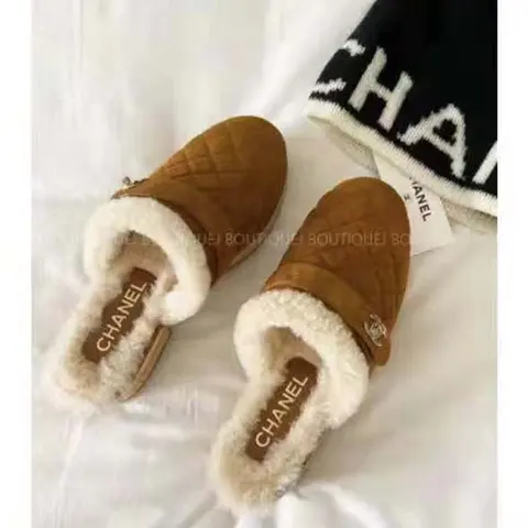 샤넬 샤넬 스웨이드 양모 시어링 클로그 뮬 21093031 명품 - 명품하우스