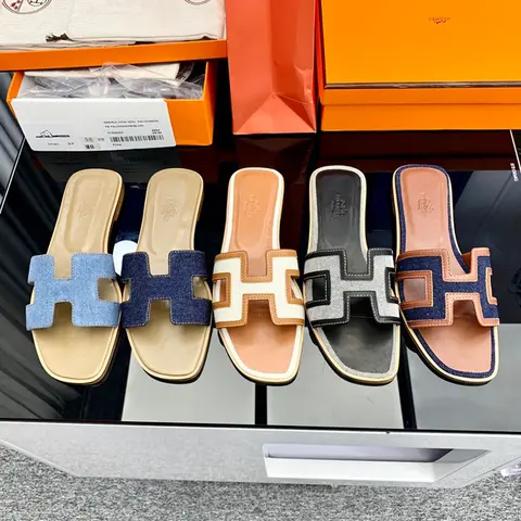 에르메스 에르메스 H 로고 뮬 22030741 명품 - 명품하우스