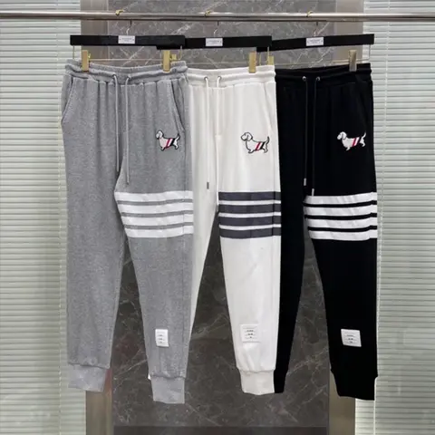 톰 브라운 톰브라운 로고 조거 팬츠 22030744 명품 - 명품하우스
