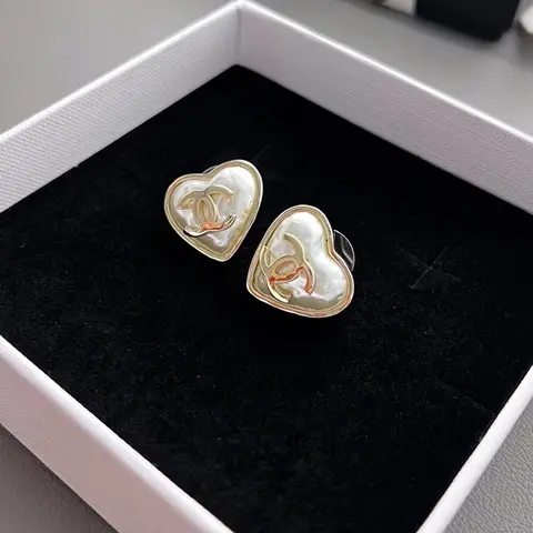 샤넬 샤넬 하트 로고 이어링 22050934 명품 - 명품하우스