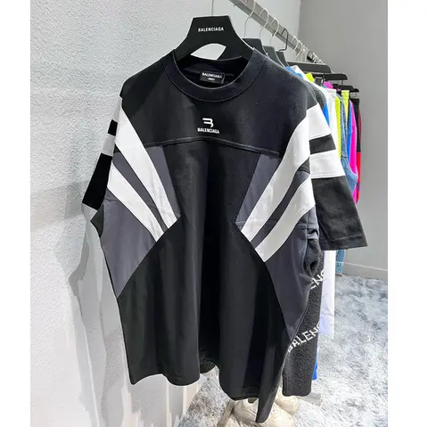 발렌시아가 발렌시아가 남/여 오버핏 하프 티셔츠 22051434 명품 - 명품하우스