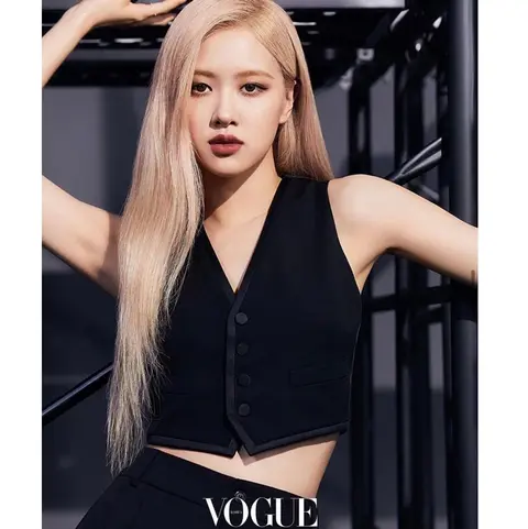 입생로랑 생로랑 그랑 드 뿌드르소재의 롱 턱시도 베스트 23070640 명품 - 명품하우스