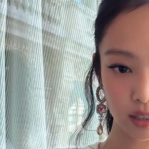 샤넬 샤넬 플라워 쥬어리 이어링 23090238 명품 - 명품하우스
