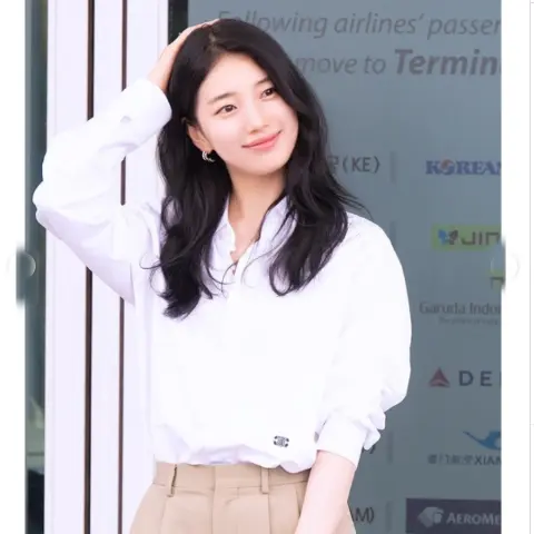 셀린느 셀린느 긴팔 셔츠 SS25 2C983100X01BC 5691473 명품 - 명품하우스