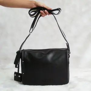 발리 232426 발리 크로스백 블랙 명품 - 명품하우스