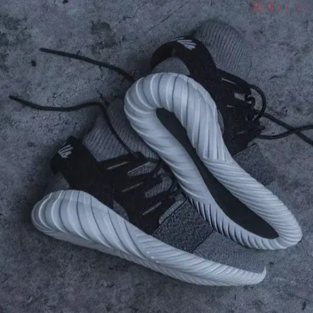 아디다스 튜블러 둠 블랙 (Adidas Tubular Doom) 명품 | 명품하우스