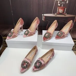마놀로 블라닉 벨루아 슈즈 19040234 명품 | 명품하우스