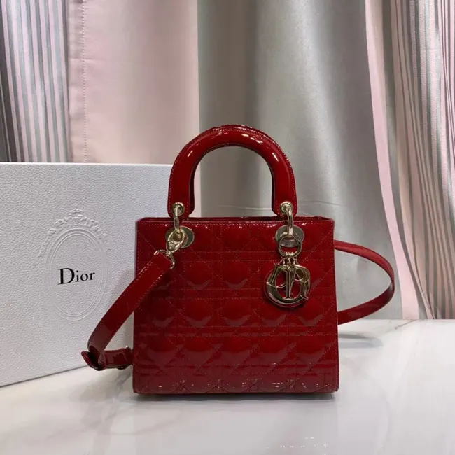 LADY DIOR 미디엄 백 체리 레드 페이턴트 까나쥬 21072838 명품 | 명품하우스