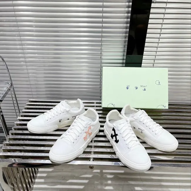 오프화이트 로고 로우탑 스니커즈 22091731 명품 | 명품하우스