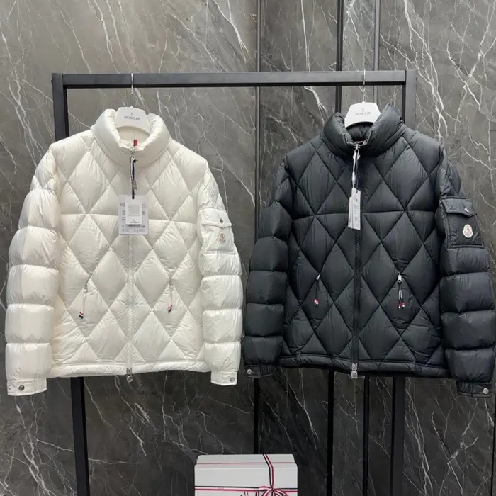 몽클레르 MONCLER Averole 아베롤 쇼트 다운 재킷 J20911A00004549SK999 명품 | 명품하우스