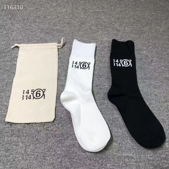 메종마르지엘라 로고 삭스 2종 세트 25071635 명품 | 명품하우스